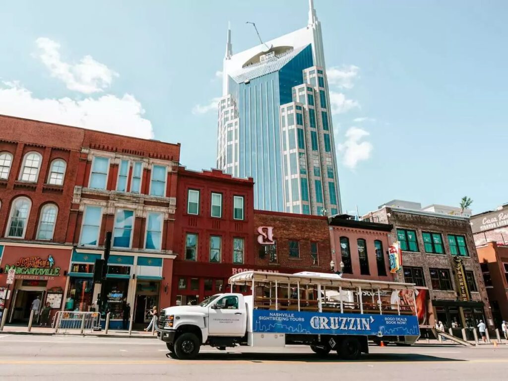 sight-public-2 This image is by Cruzzin' Nashville.